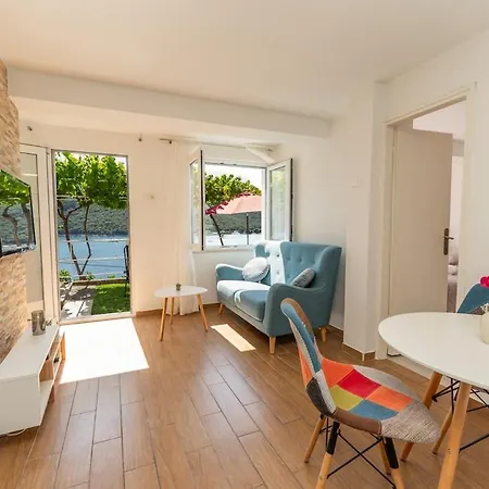 Апартаменты Sea View App In The Port Of Rabac,27