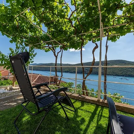 Апартаменты Sea View App In The Port Of Rabac,27