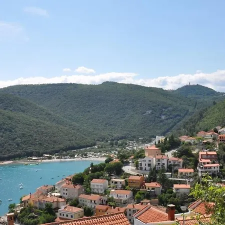 Sea View App In The Port Of Rabac,27 라벡
